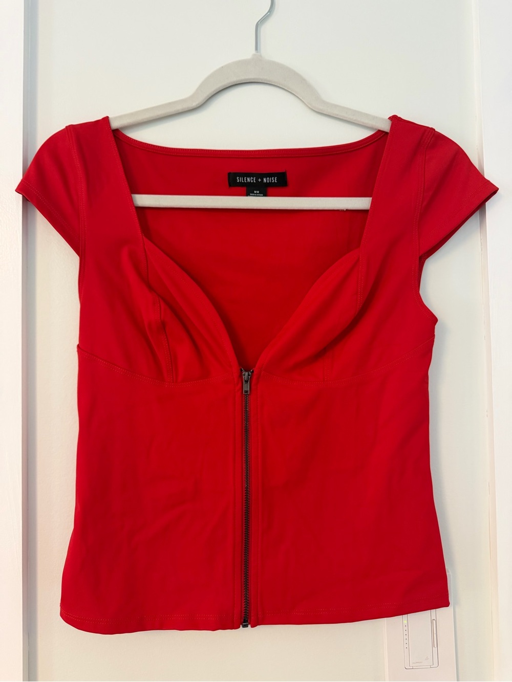 silence + noise Red Zip-Front Square Neck Crop Top